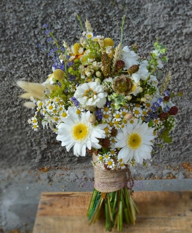 buchet mireasa cu margarete si spice de grau