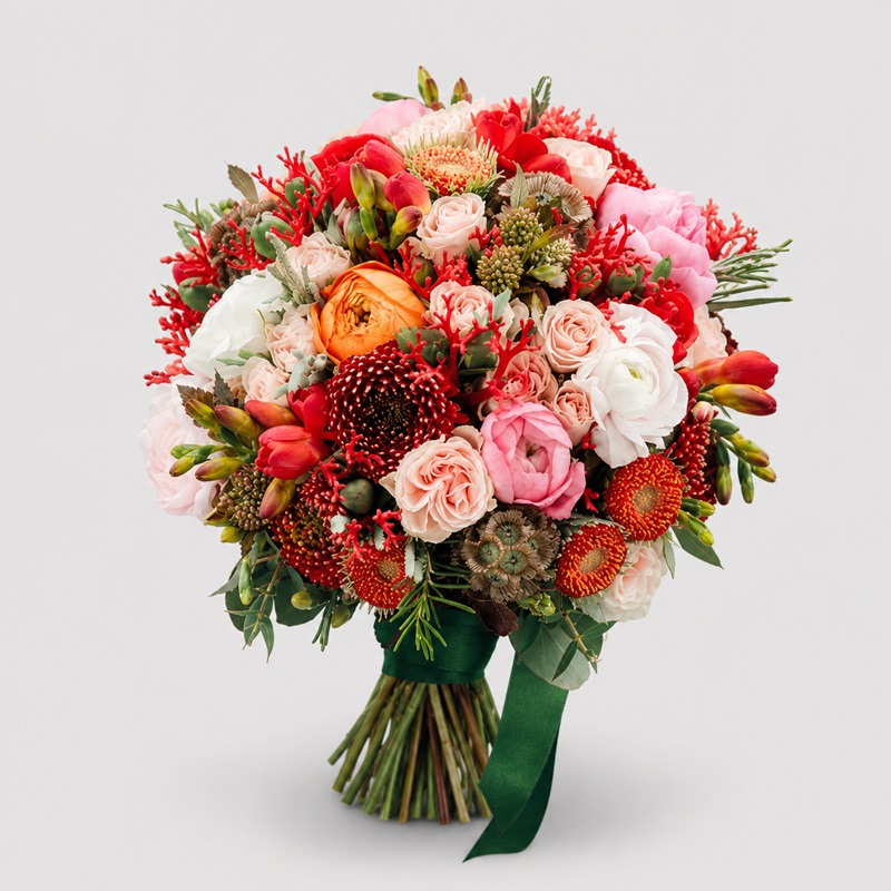 Buchet mireasa/nasa cu ranunculus si frezii