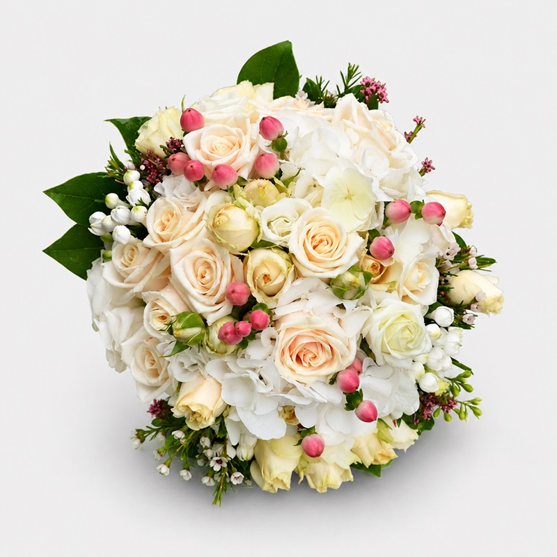 Buchet mireasa/nasa pastel cu trandafiri si bouvardia