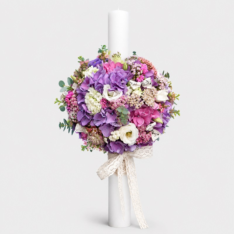 Lumanare botez cu hortensie mov si lisianthus