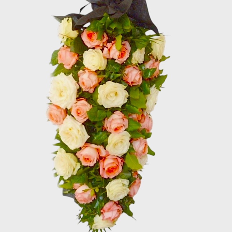 Jerba funerara cu trandafiri albi si somon