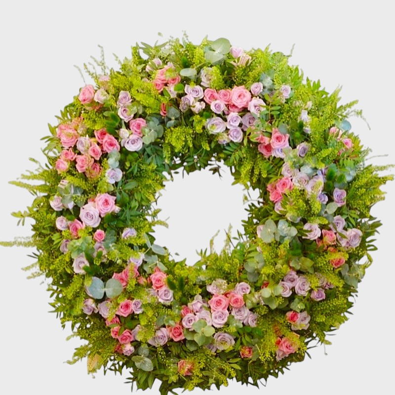 Coroana funerara rotunda cu miniroze roz si mov
