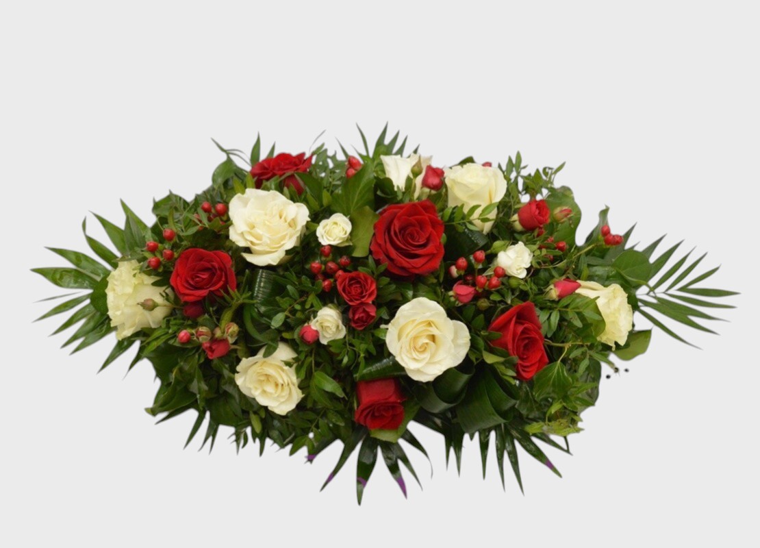 Aranjament  funerar cu trandafiri si miniroze